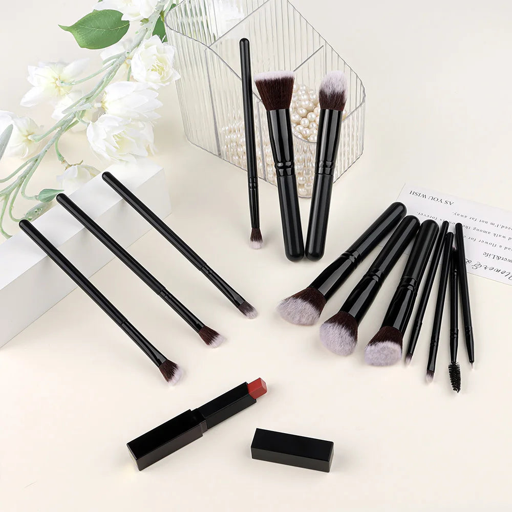 14-Piece Makeup Brush Set – Soft Fluffy Beauty Tools for Flawless Looks